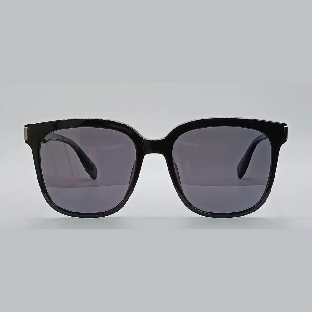 gafas cuadradas rotterdam